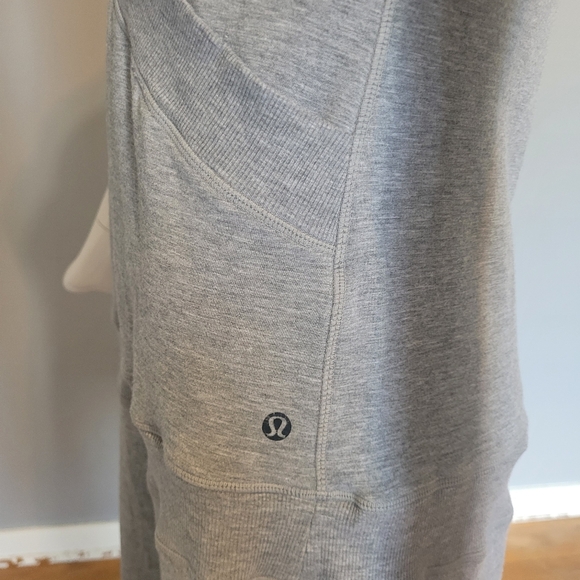 Lululemon Dance Pulse Dress in Heathered Grey, VGUC, Size 6 - Picture 5 of 5